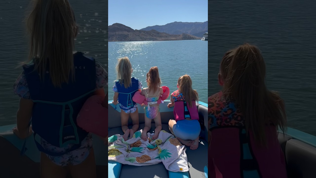 Nothing better than a boat day 💙💙 #grwm #morning #hair #lake #girlmom