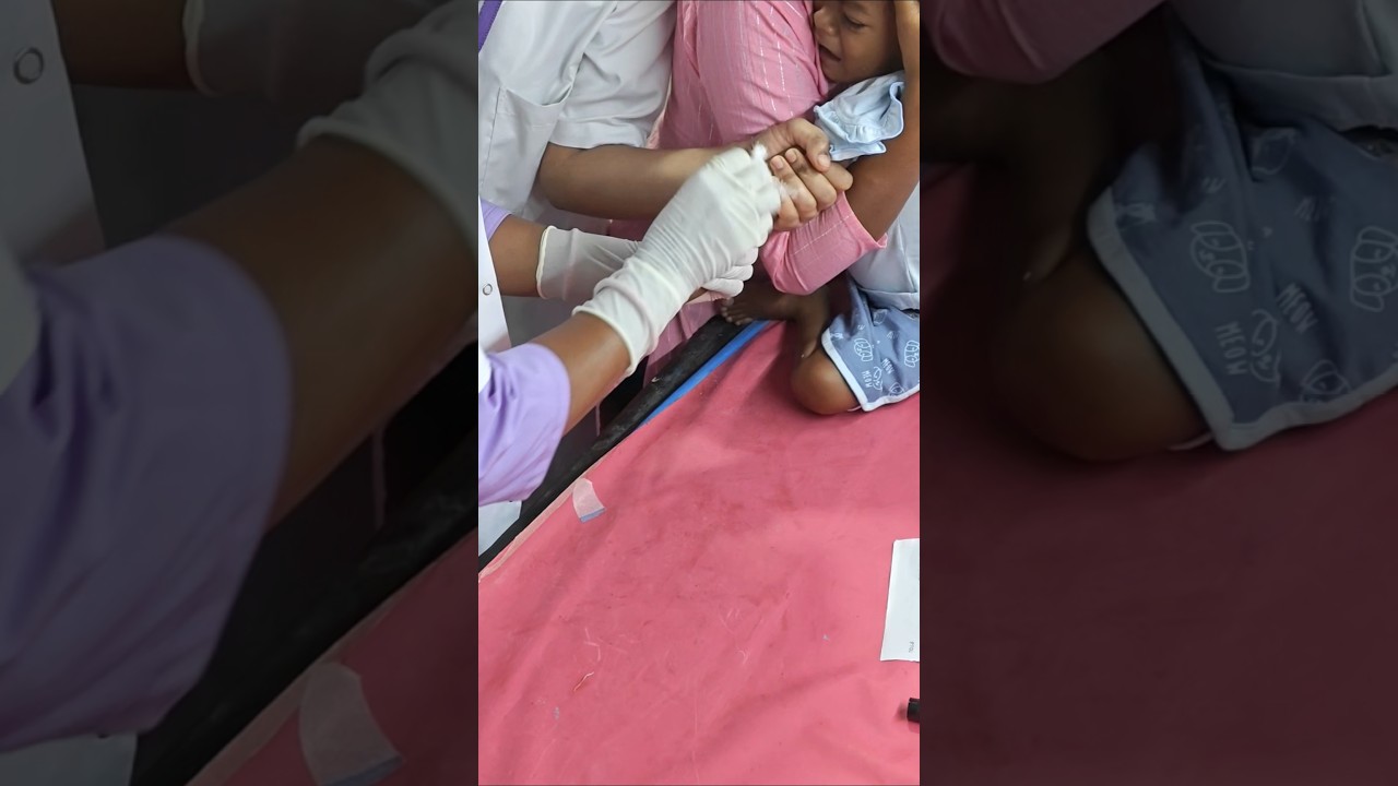 💉MUJHE SUI NAHI LAGAO DOCTOR 💉#babydoctor #hospital #doctordoctor #injection #icu #pediatrics #babu
