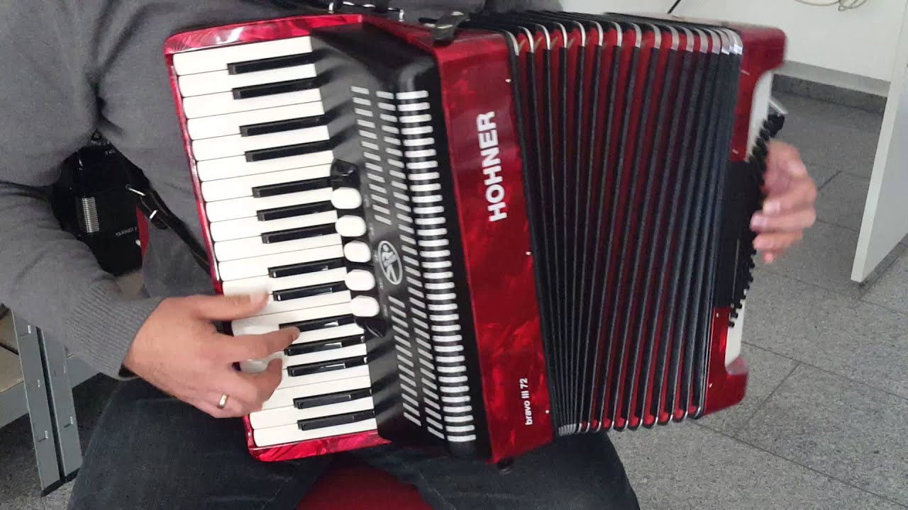 Klangprobe Akkordeon Hohner Bravo III 72