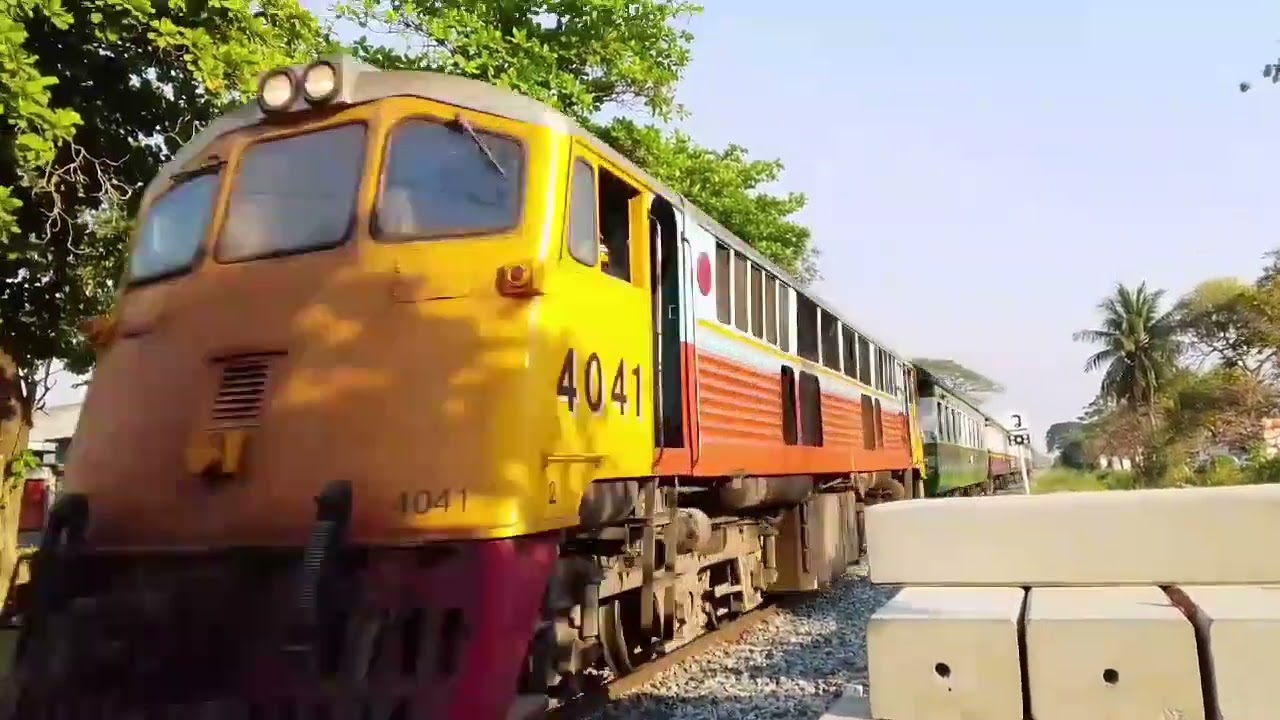 รวมคลิปรถไฟอู่ทอง ข.258/259/910/946 ในวันเสาร์นี้