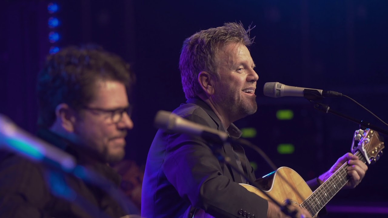 Music City Hit-Makers - Fast Cars & Freedom (Live Performance feat. Wendell Mobley)