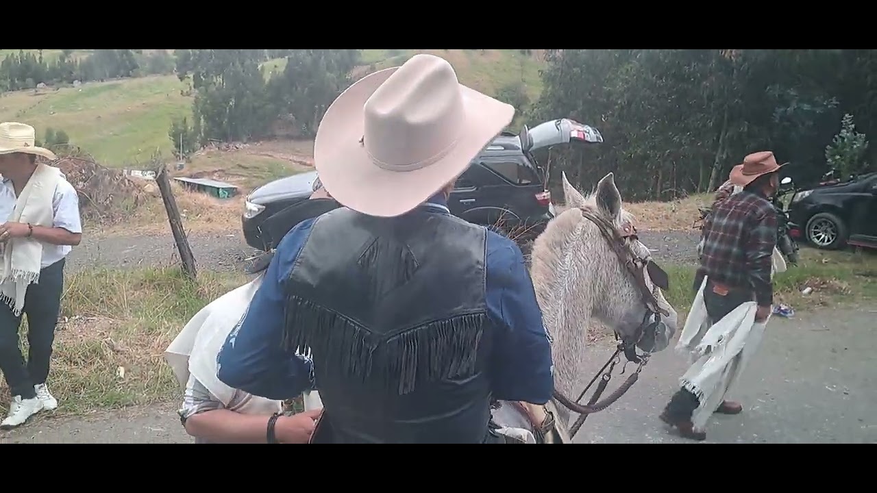 Aquiteven :  7.865 PEÑON  DE MONGUA PUERTA DE ENTRADA DEL VICITANTE  INICIA  LA CABALGATA CABALGATA.
