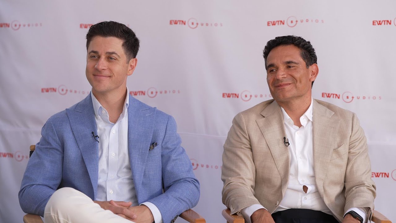 David Henrie & Edmundo Reyes W/ Siobhan Fallon Hogan | Catholics and Cappuccinos 6