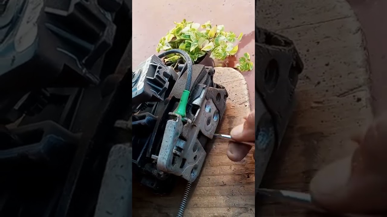 ford fiesta / focus 2012 2013 2014 2015 reparacion, contrachapa (cangrejo) puerta se queda abierta