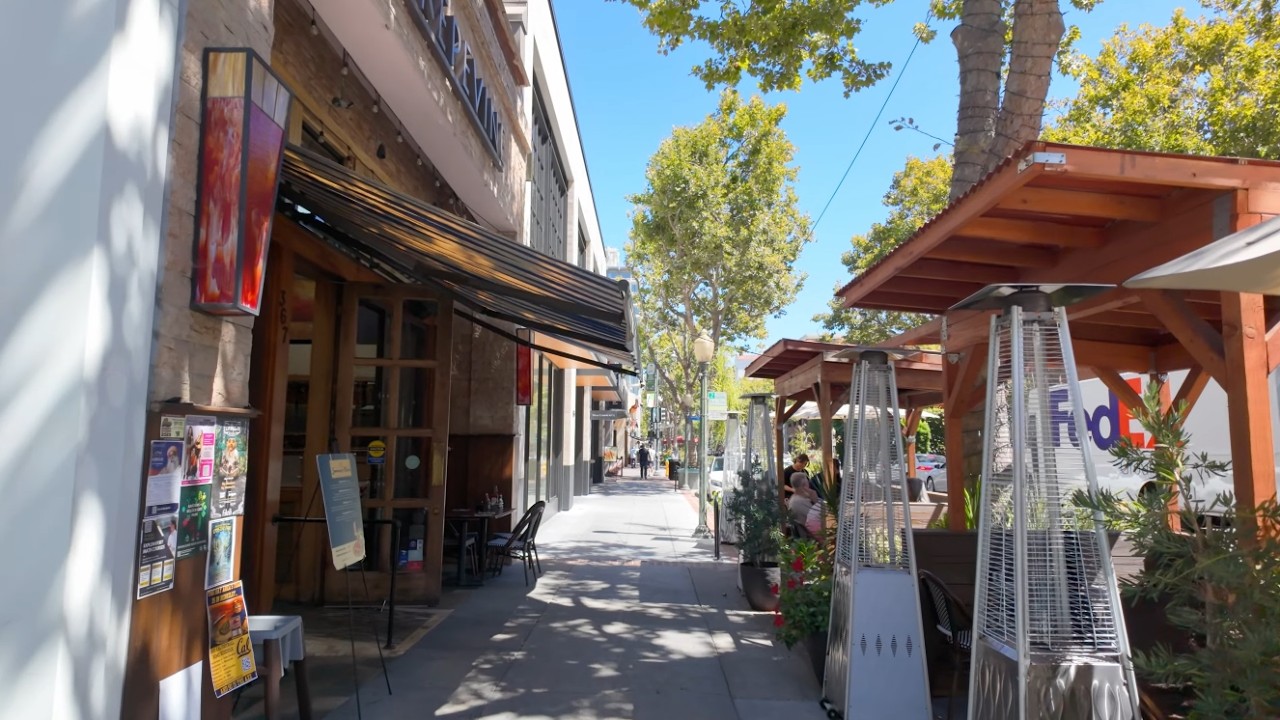 【4k】Walking around downtown Palo Alto, California, USA