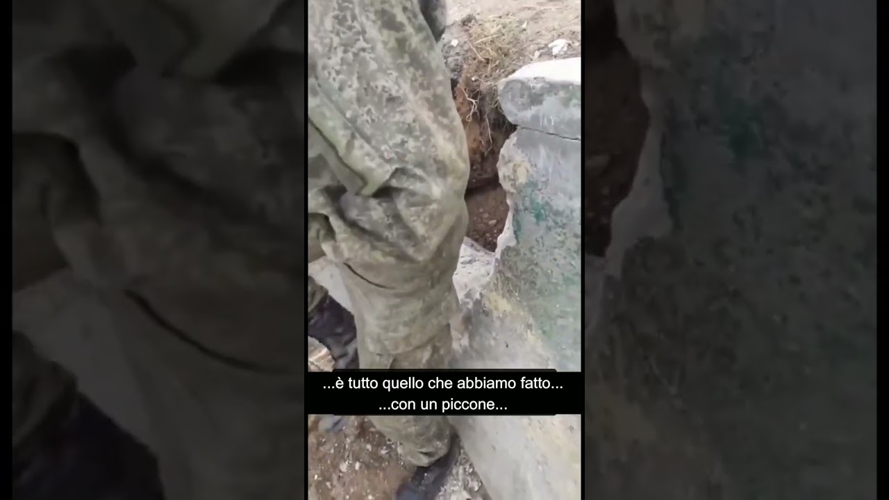 RUSSIA VS UCRAINA: soldati russi usano arieti per scavare trincee [Shorts]