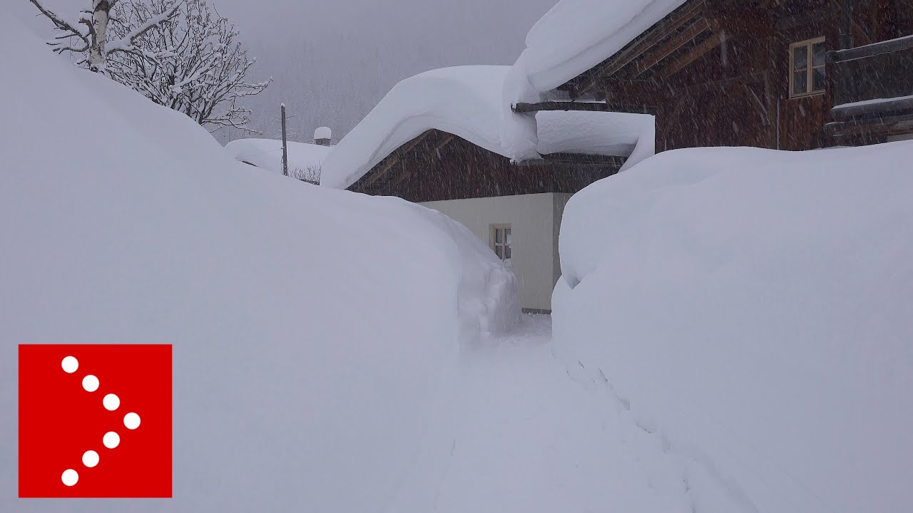 Casere sommersa nella neve: oltre 2 metri in Alta Valle Aurina