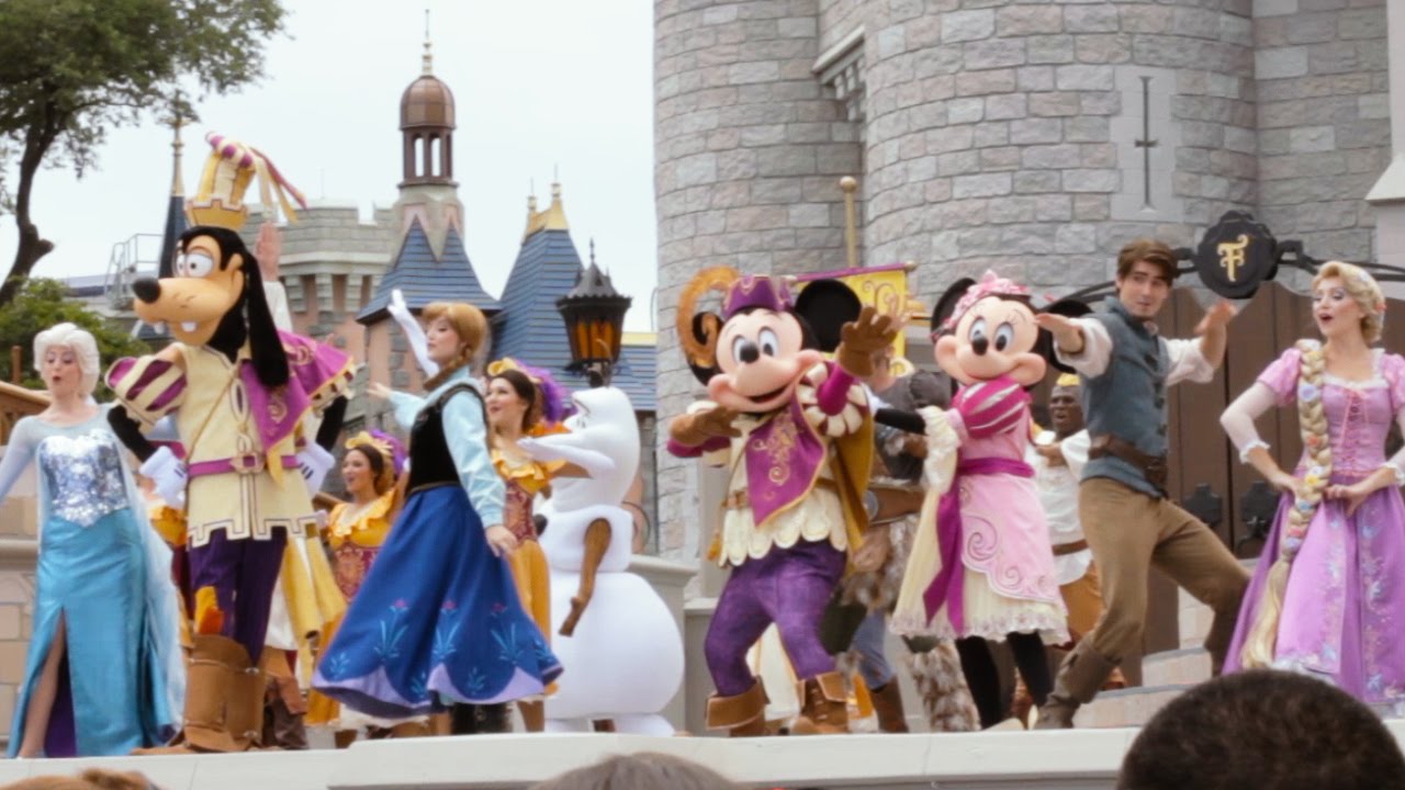 Mickey's Royal Friendship Faire, Full Multi-Angle Castle Stage Show, Magic Kingdom, Disney World
