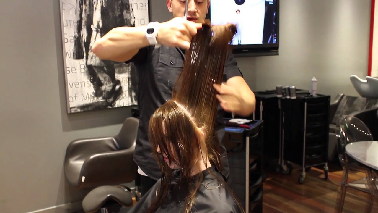 Signature Adam Ciaccia Long Layers - Model Erica Foster - 3/4