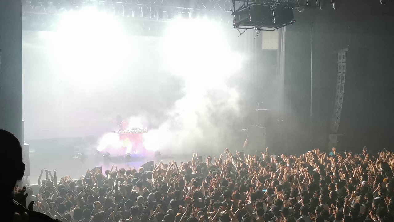Flying Lotus with Thundercat/Never Catch Me