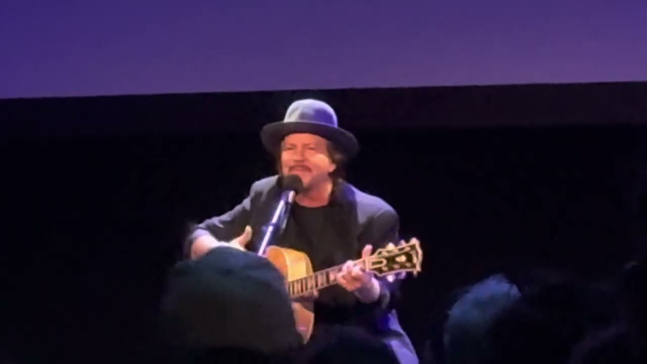 EDDIE VEDDER *I WON’T BACK DOWN* NEW YORK CITY live Matter of Time Tribeca Film Fest 6/12/25 in 4k