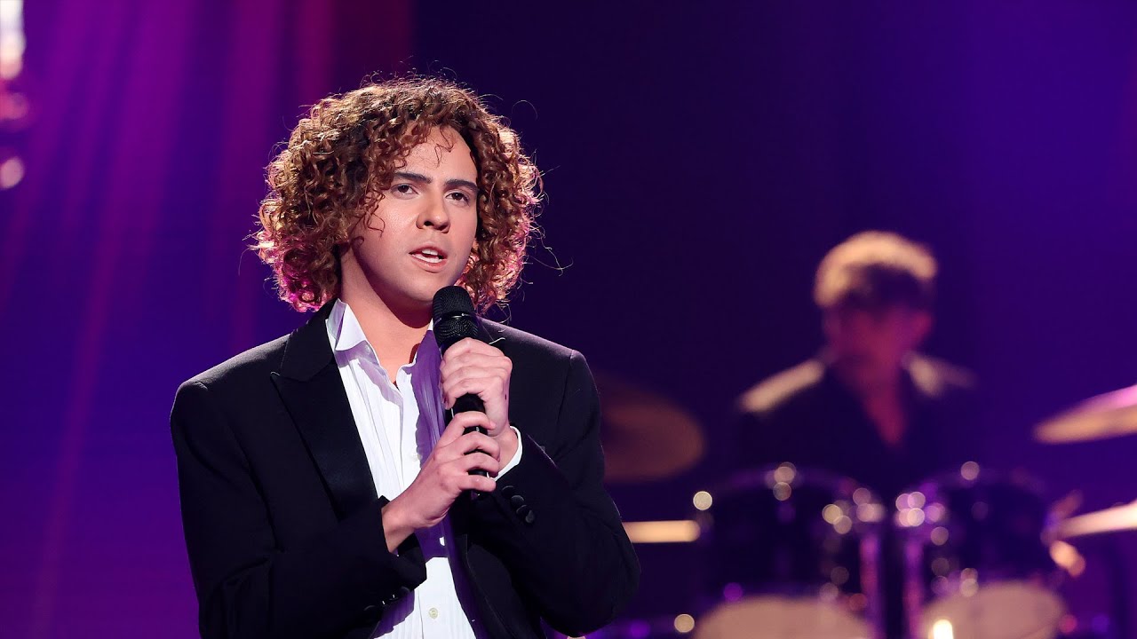 Yenesi imita a David Bisbal en 
