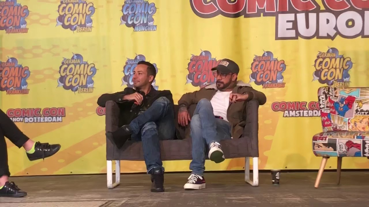 AJ & Howie Berlin Comicon Panel Oct 21 2018 - vid 7 of 8