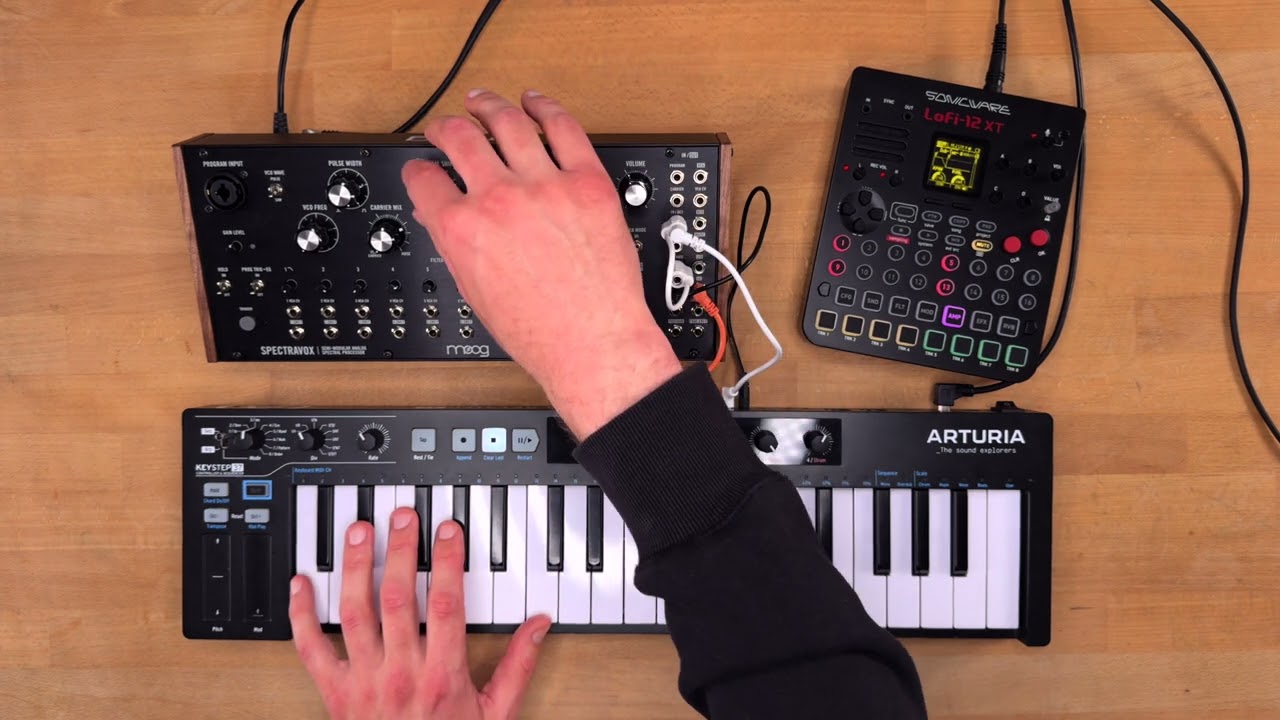 Демонстрация звука Moog Spectravox (без человеческого голоса)