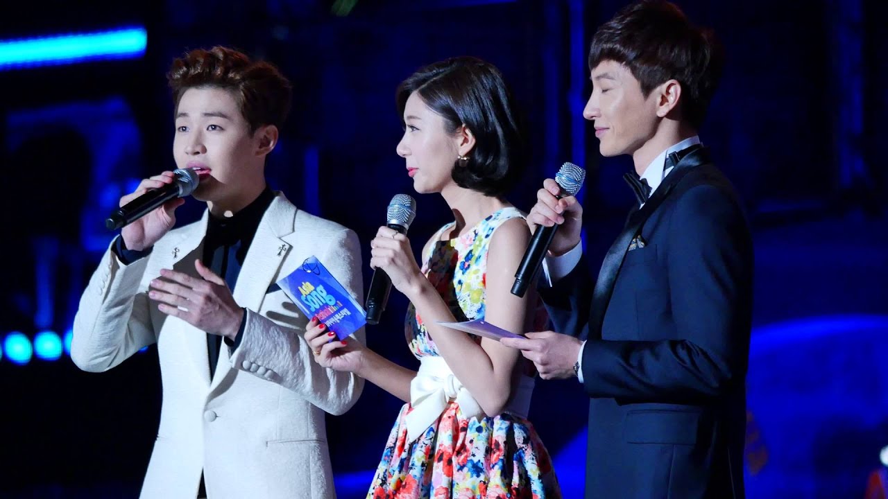 [Fancam/직캠]141102 아시아송페스티벌 MC 헨리(Henry),드림걸스 곽설부(Puff/郭雪芙),슈퍼주니어 이특