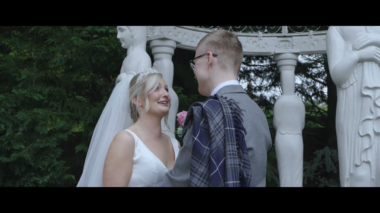 Emma + Ryan // Busby Hotel