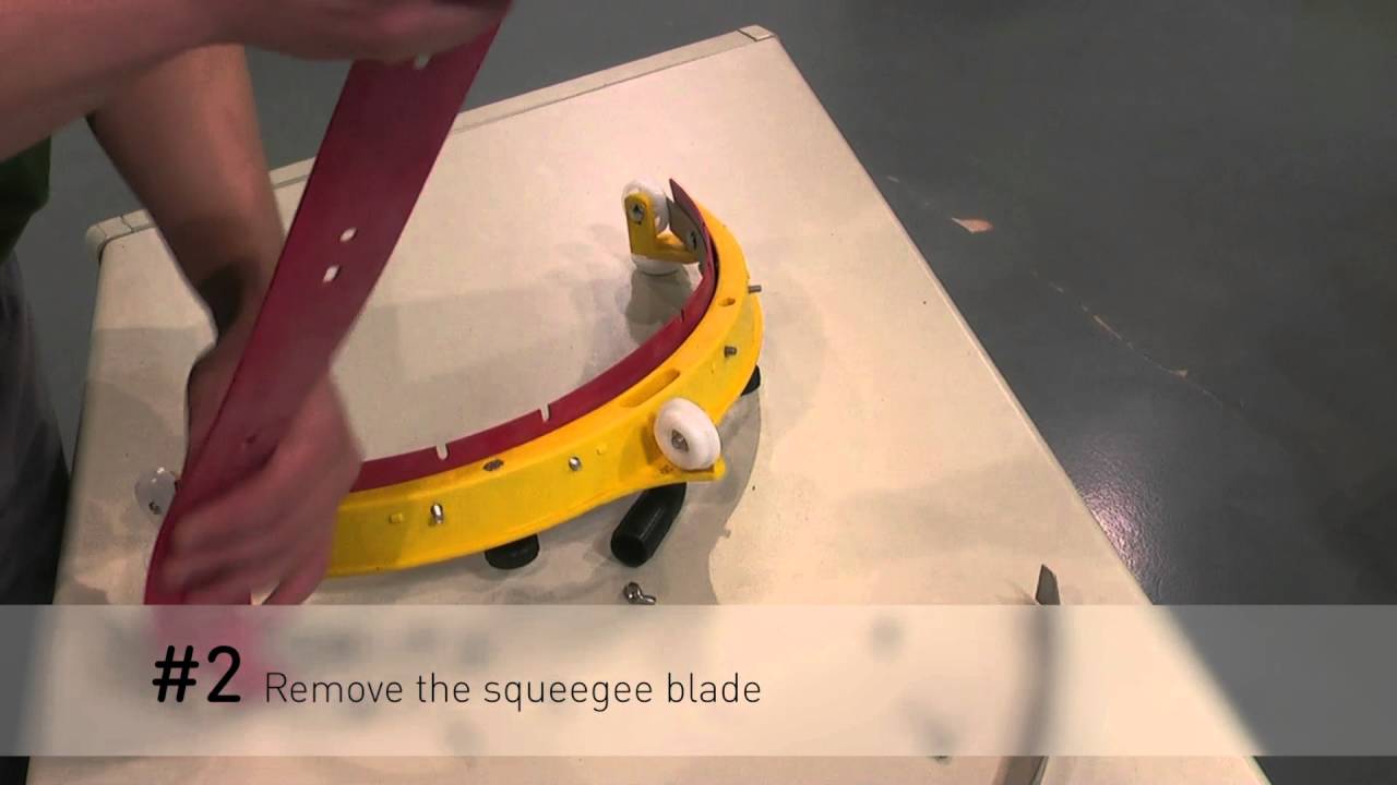 CT15: How to replace the squeegee blade?