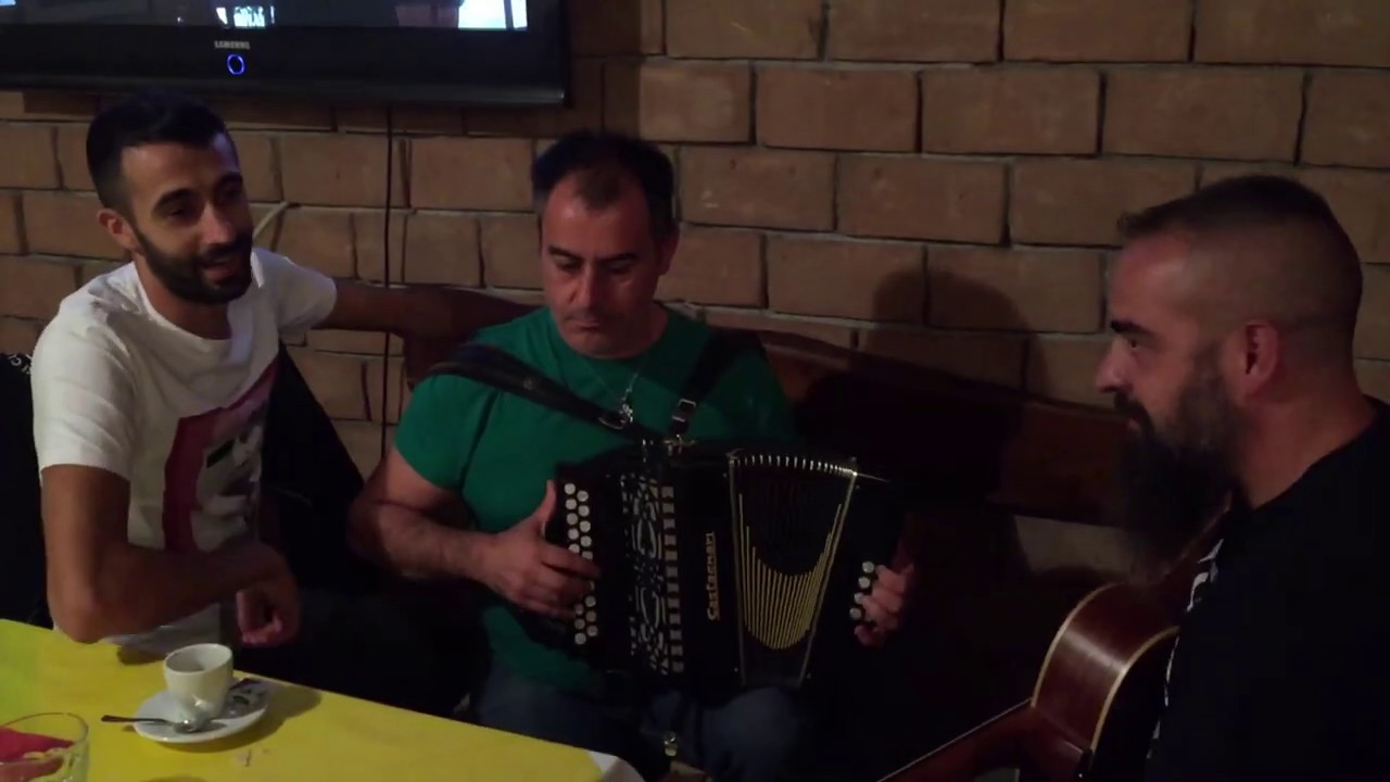 ⭕️ dilliriana - ballittu chitarra e voce