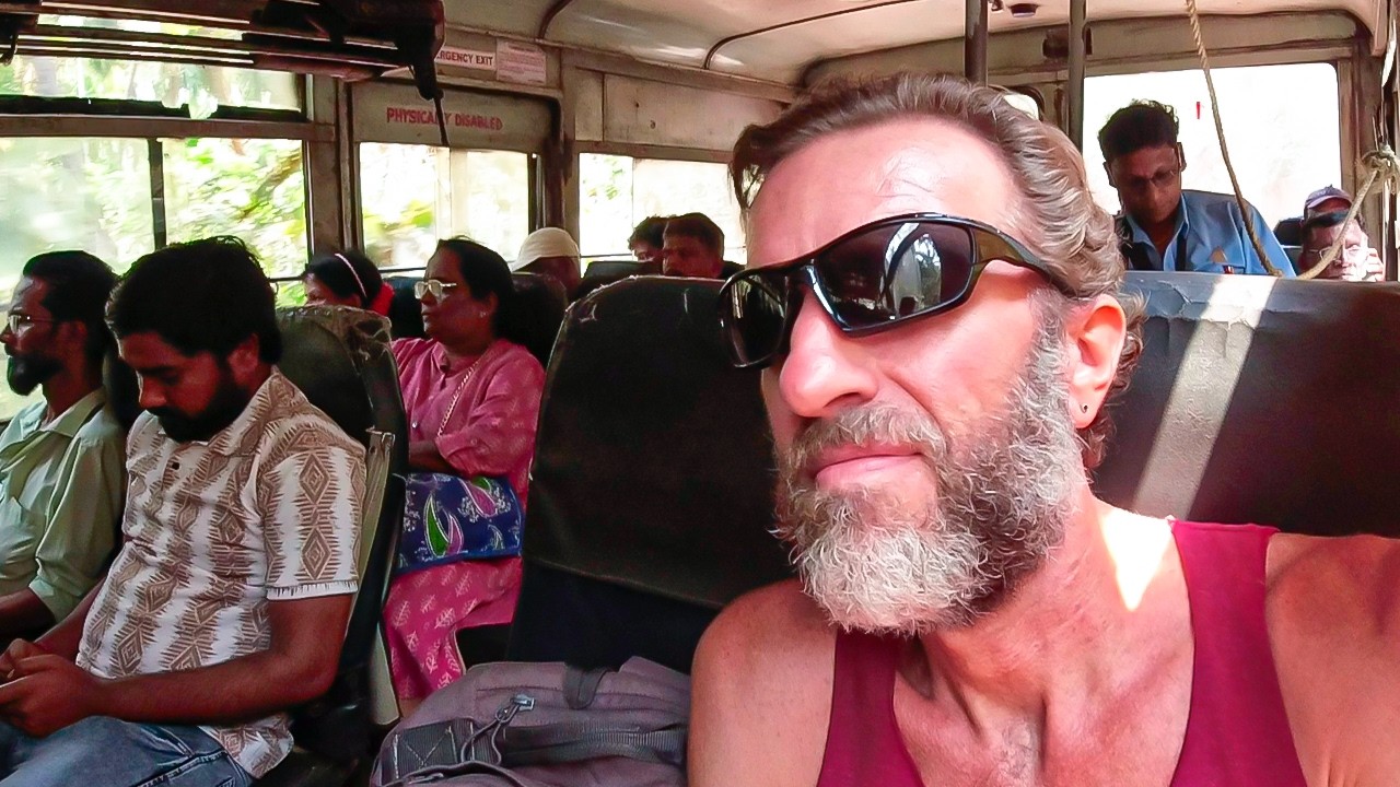 Traveling India Crazy Cheap | 3 Local Buses for $1.50