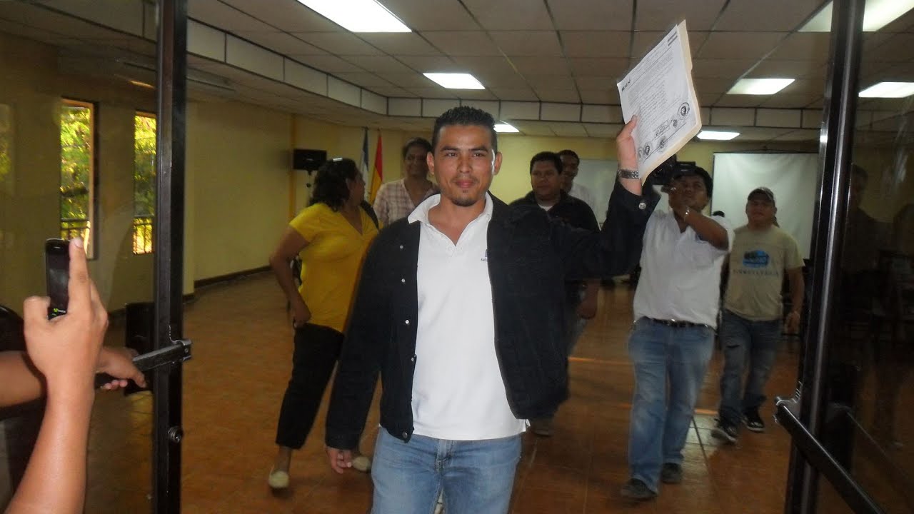 Candidato único en las elecciones de UNEN