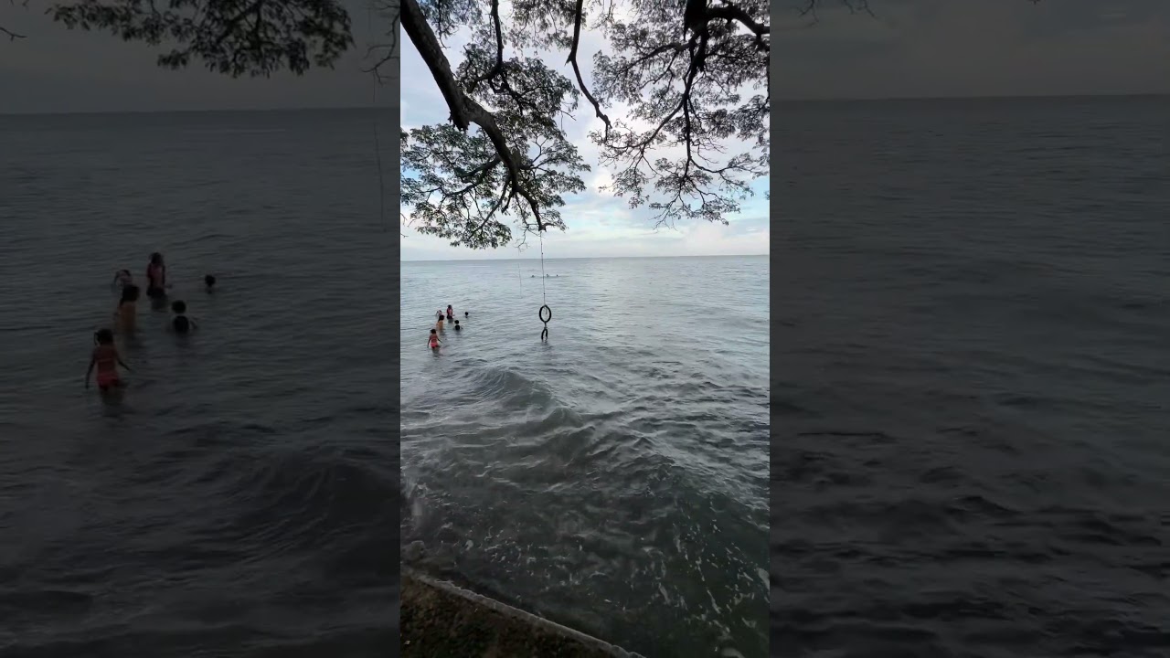 #traveLEIro Heya, Bacong! 🌊🌳⛅️