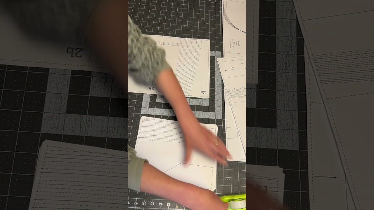How I Tile Digital Patterns (The Easy Way!)