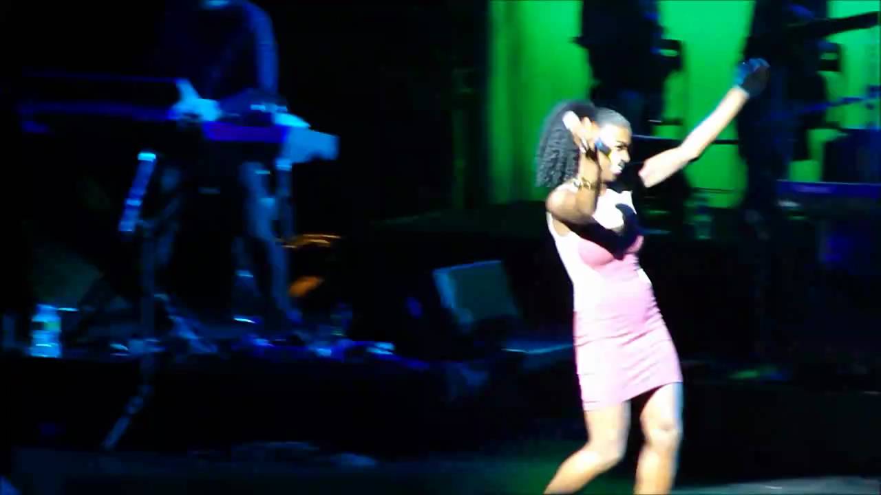 GORILLAZ - 