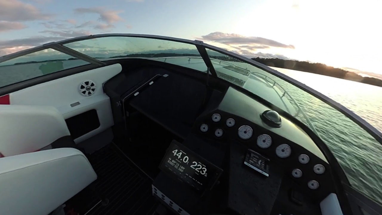 Chaparral Villain IV - Twin MerCruiser 383 Strokers