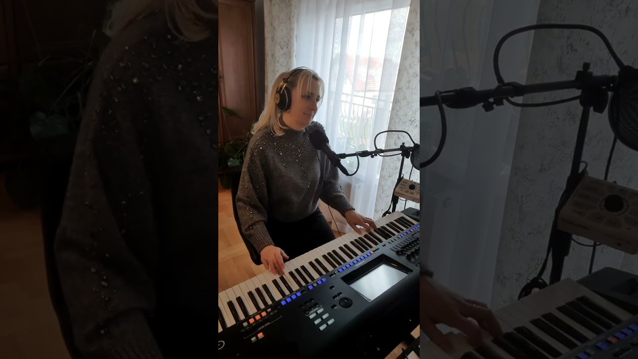 W RAMIONACH  TWYCH z rep.Impress (cover)Barbara  Wiśniowska