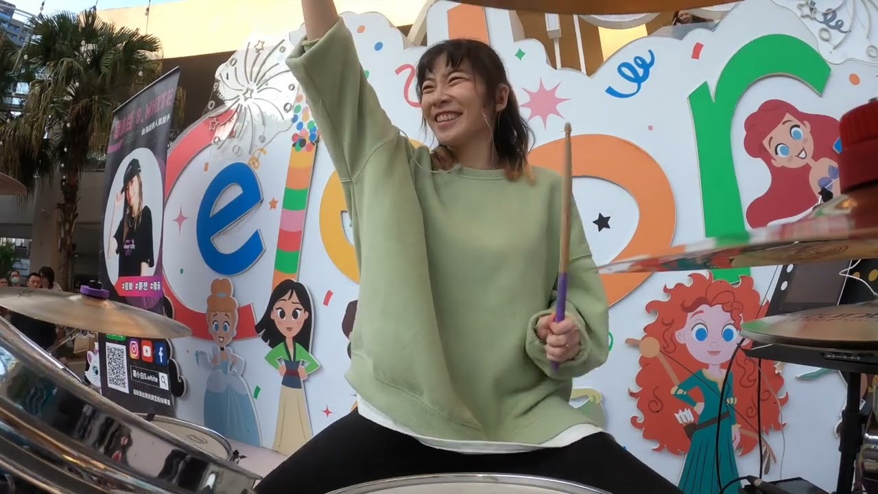 五月天 MayDay《派對動物》街演 FEB | 羅小白 S.white