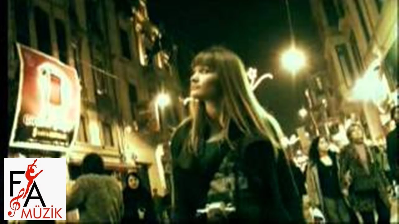 Dolapdere Big Gang - English Man In Newyork (Official Video)