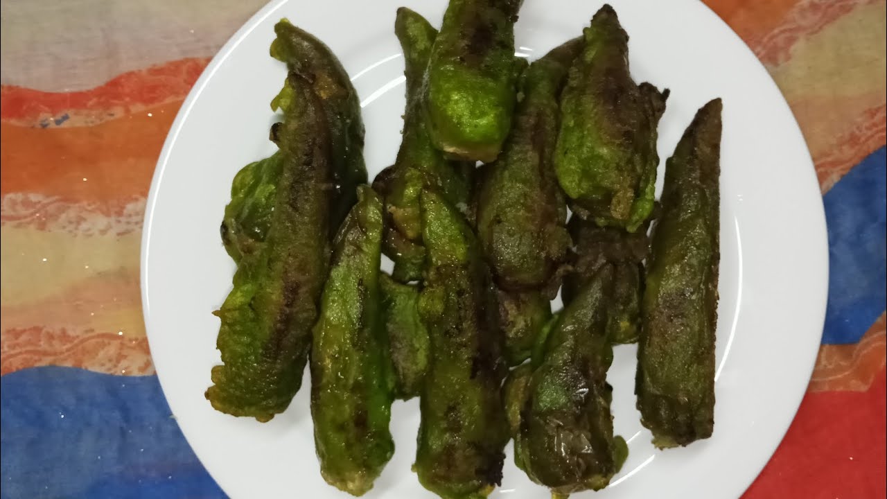 কলা মরিচ ফ্রাই রেসিপি...@saleha's cooking #     কলা মরিচ সাথে চিকেন দিয়ে ফ্রাই। 