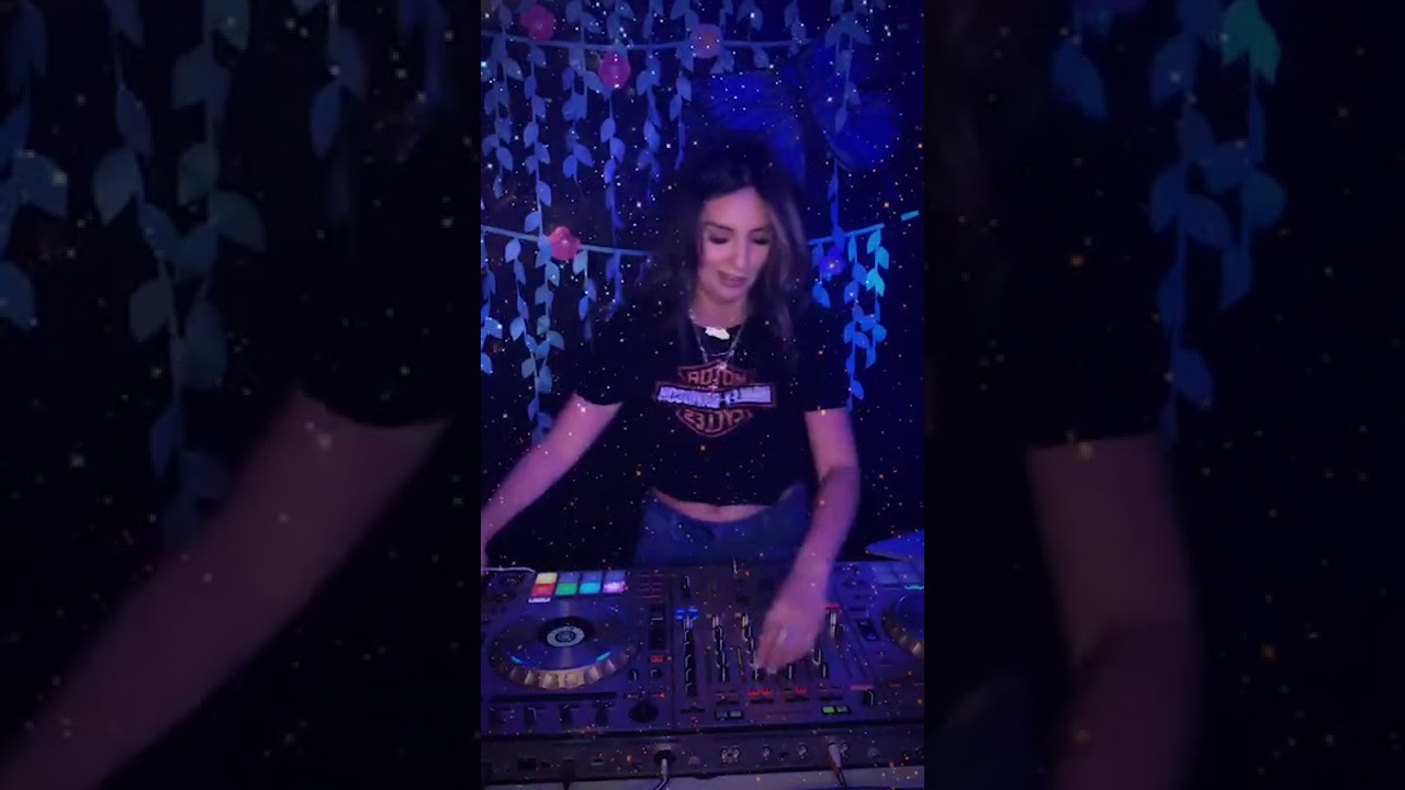 SATURDAY MAY 23 2020 ANGIE VEE LIVE MIX PART 1 ON @house_parties_in_da_90s INSTAGRAM