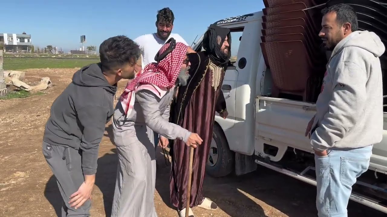 لما امك تشتري من البياع المتجول🤣😂😍