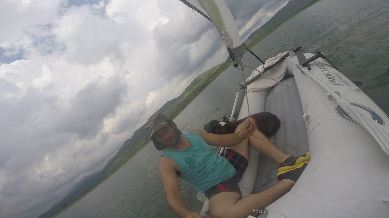 Bote inflable velero