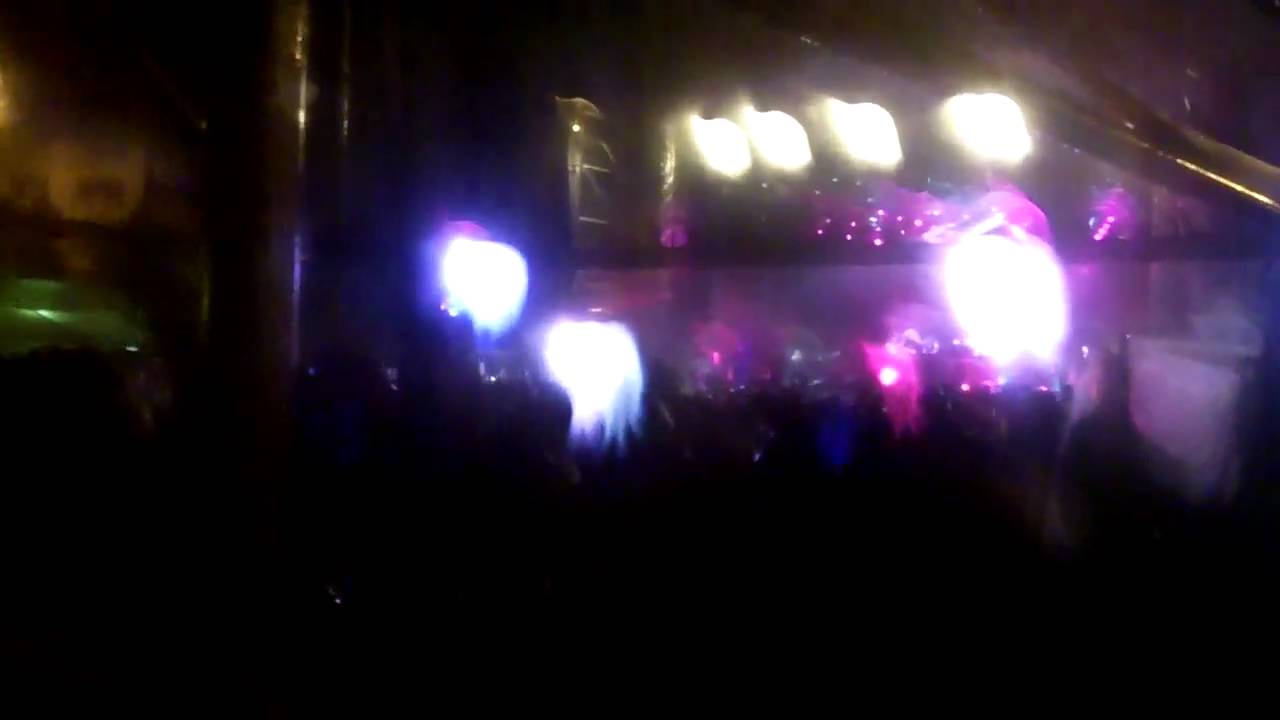shakira bucharest 07.05.2011 - whenever wherever