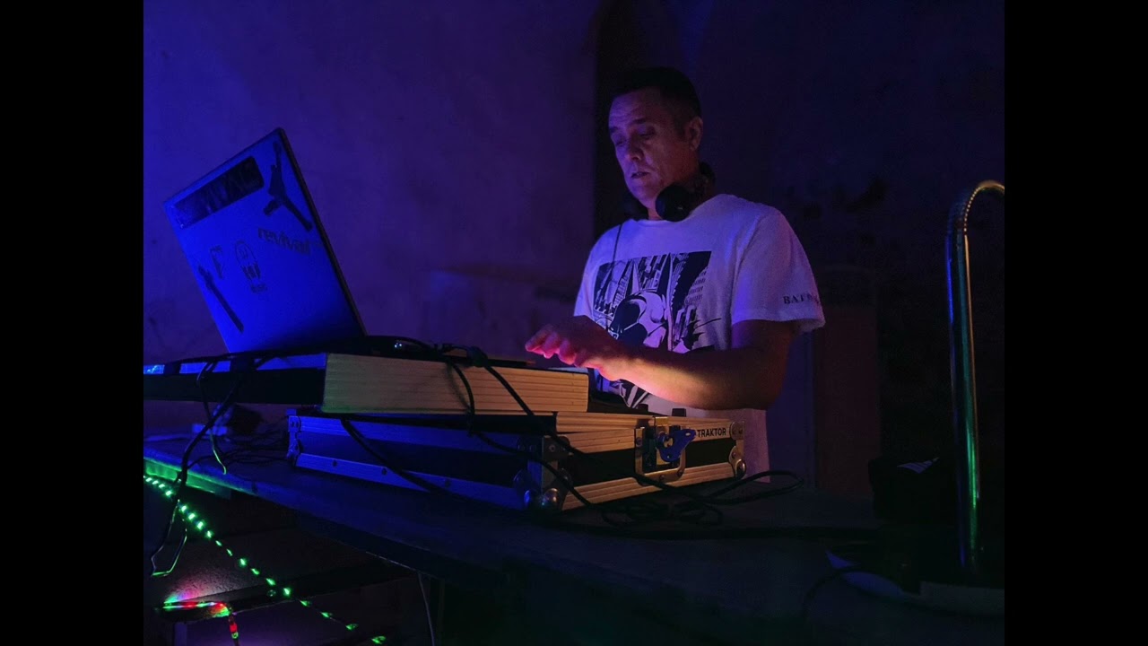 ESENCIA DJ NARRO LA VILLA