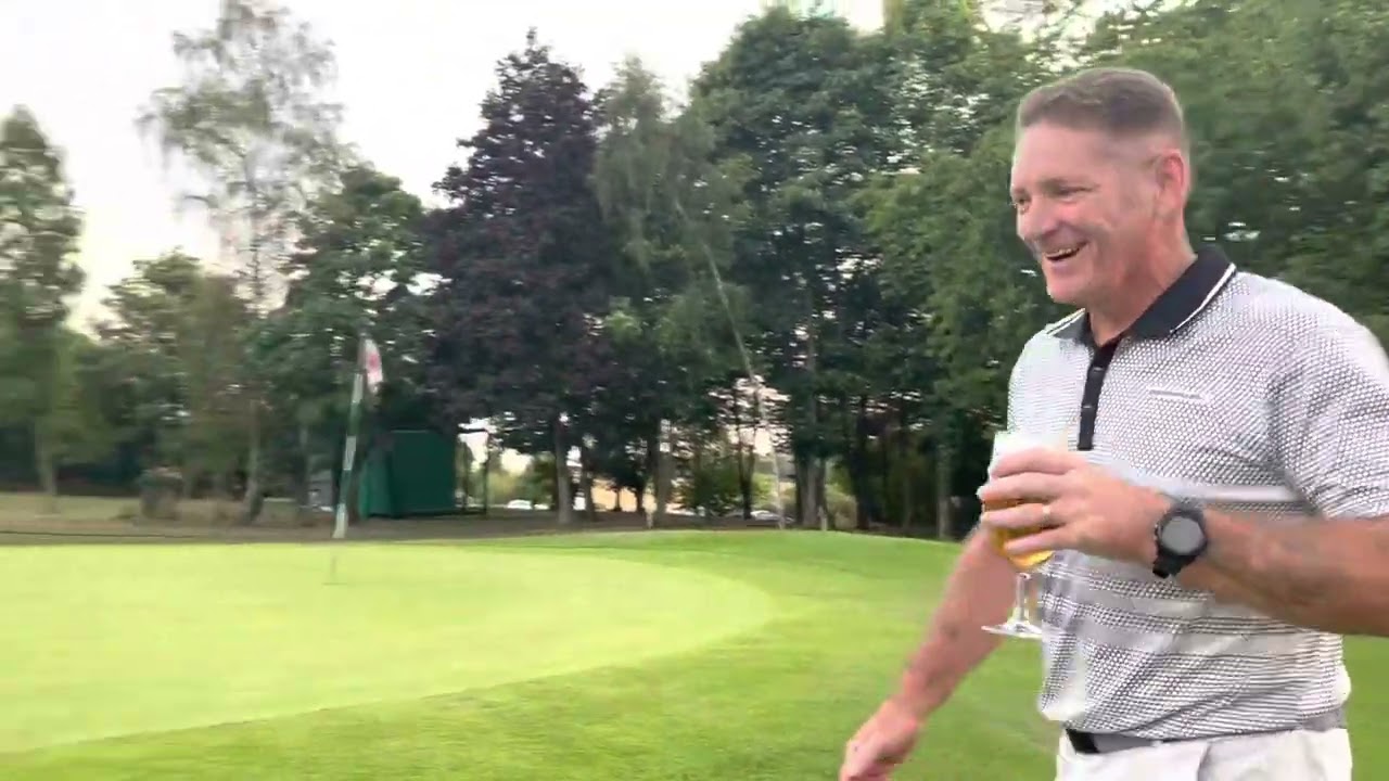 Club champion  2022 at Hickleton GolfClub. Stephen bridges. Captain  Ian Foster