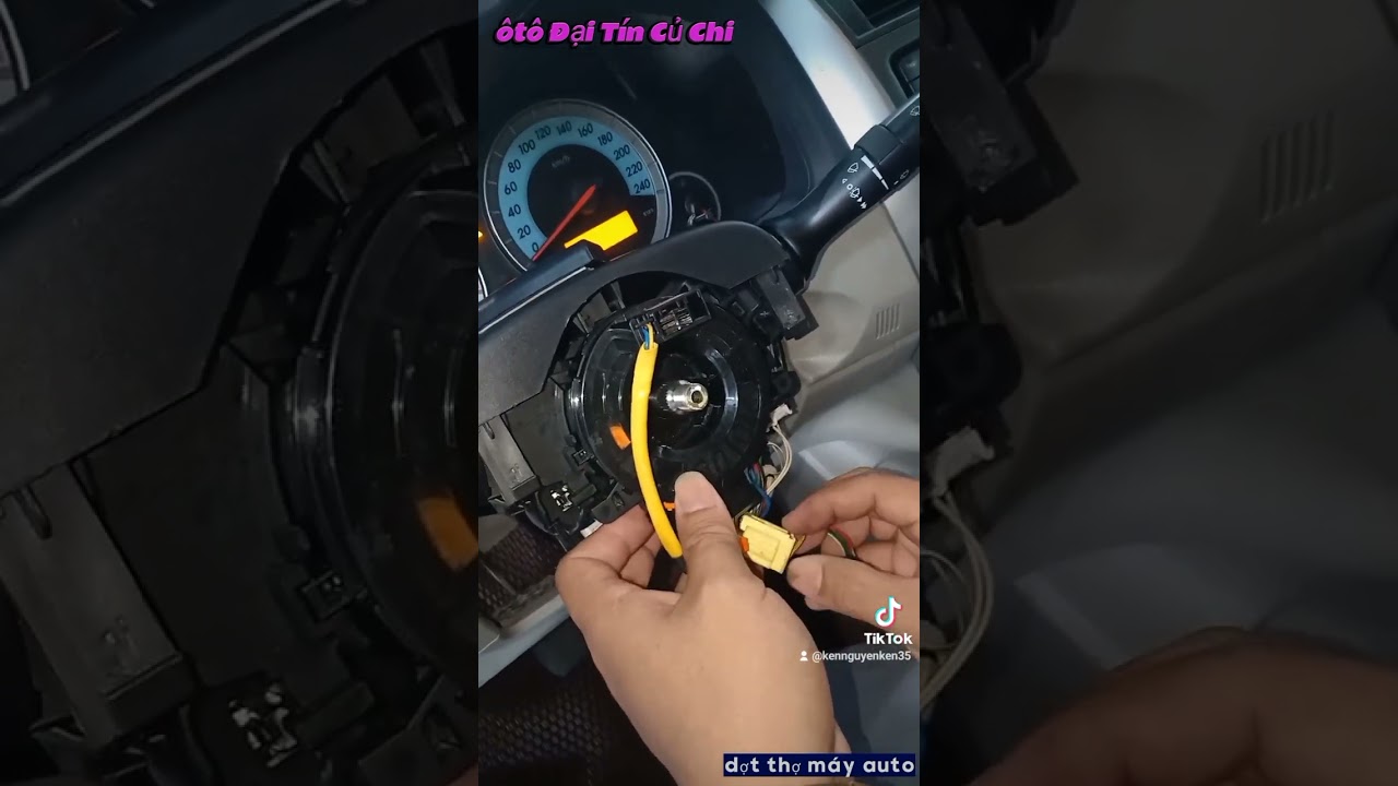 xe báo lỗi túi khí phải làm sao