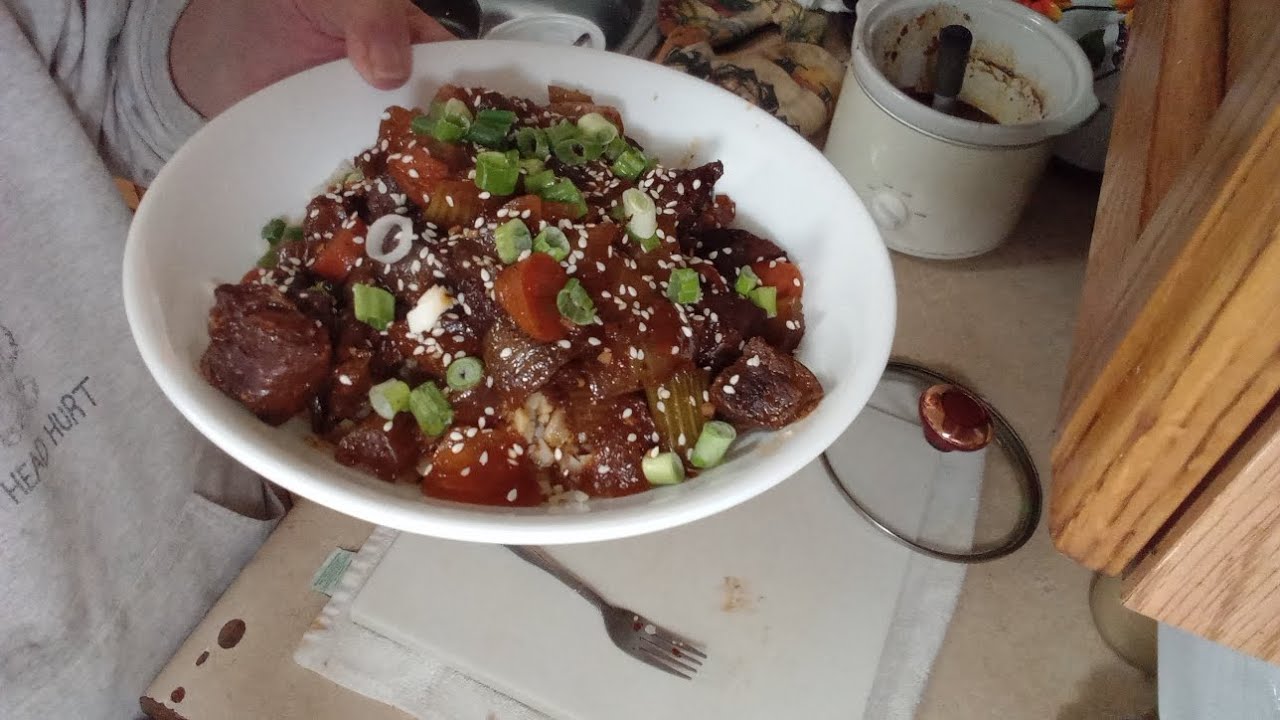 Slow Cooker Asian Beef with Cauliflower Rice