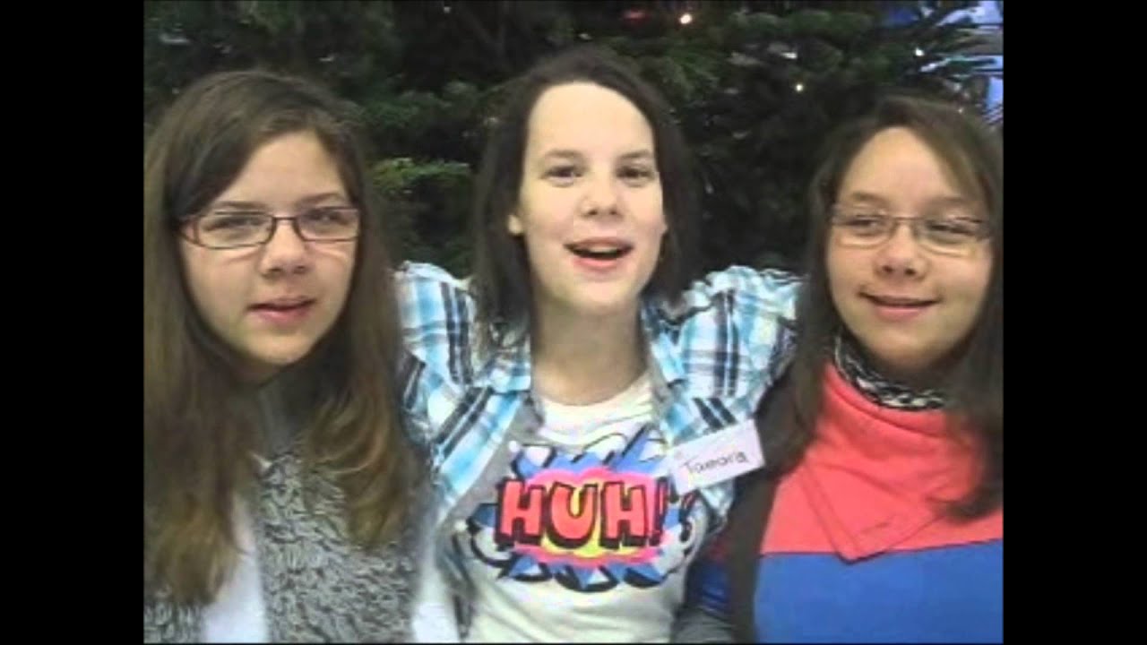 Berger Feld gr&uuml;&szlig;t die Welt - Tamara, Laura und Lisa