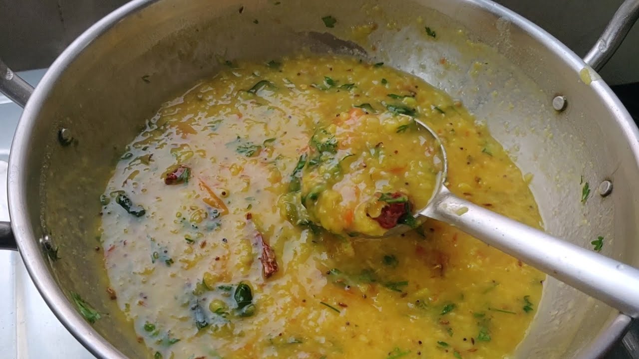 ಹೆಸರು ಬೇಳೆ ತೊವ್ವೆ ತಿಂದು ನೋಡಿ ಒಮ್ಮೆ  !! Moong dal Tovve , Thove