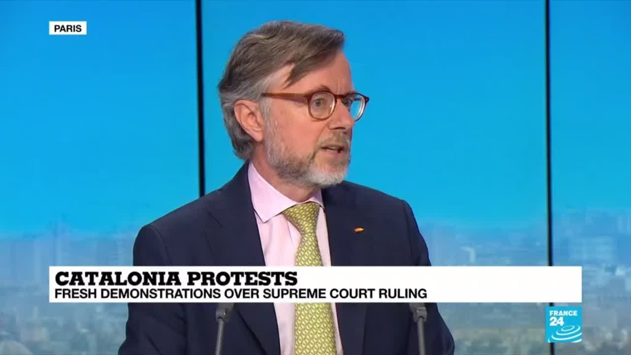 Catalonia protests : Spain's main party say independence not an option