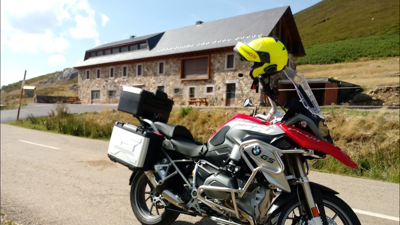 🐾🐞 SUBIENDO EL PUERTO DE VEGARADA en Moto.