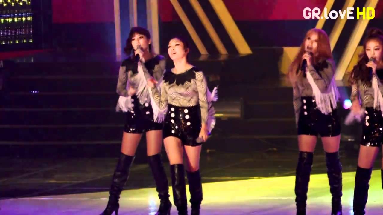 101125 M Super Concert KARA - Jumping