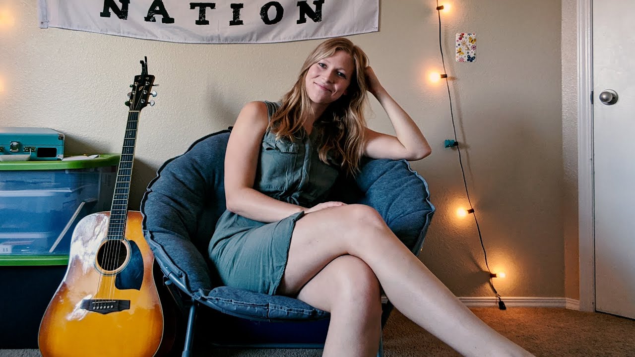 I'm on Fire - Bruce Springsteen Acoustic Cover by Racyne Parker (2020)