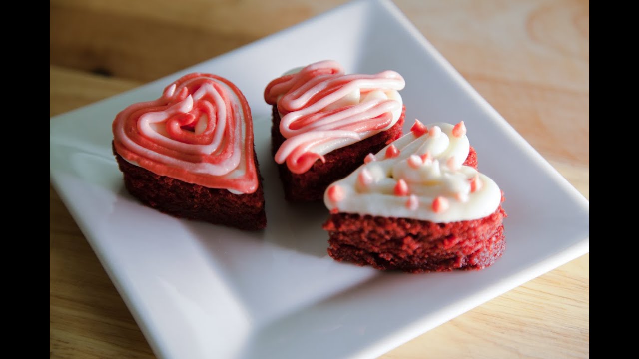 MINI RED VELVET HEART CAKES