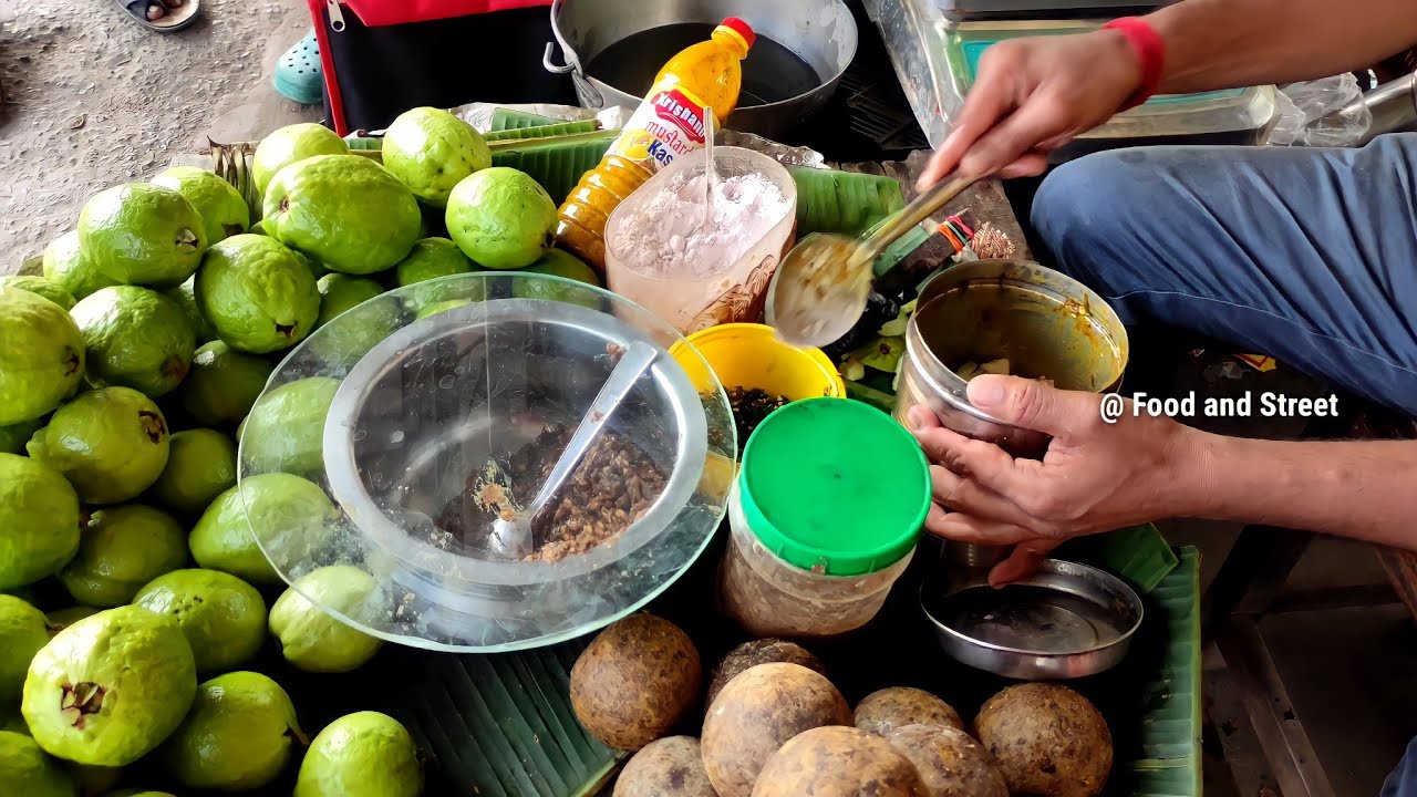 Kolkata Famous Amrud Masala /Wood Apple Chaat Rs 30/- Only - Bengali Street Food India