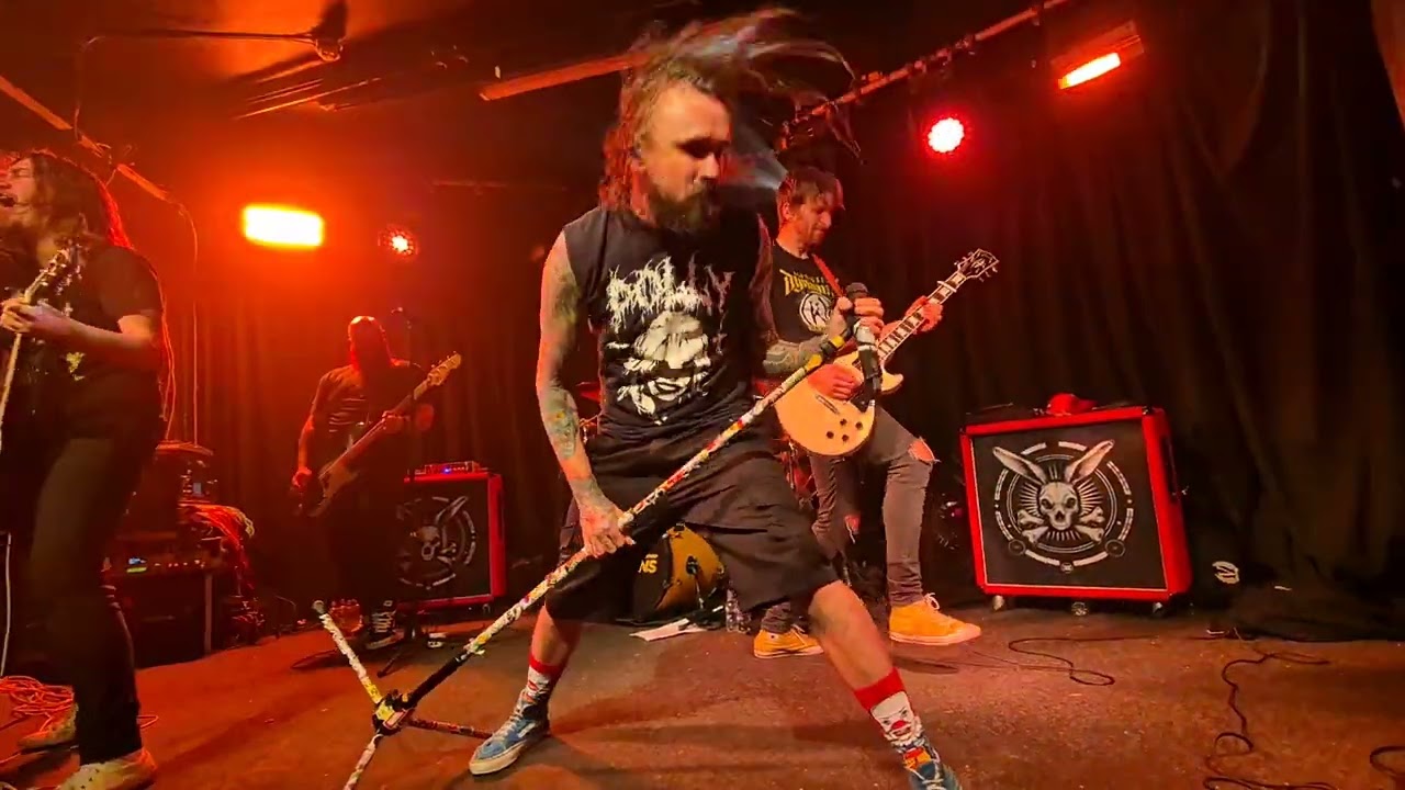 Massive Wagons Back To The Stack at Limelight 2 Belfast 7th December 2024