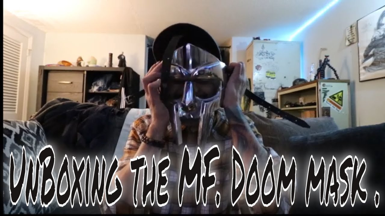 UnBoxing the MF. Doom Mask